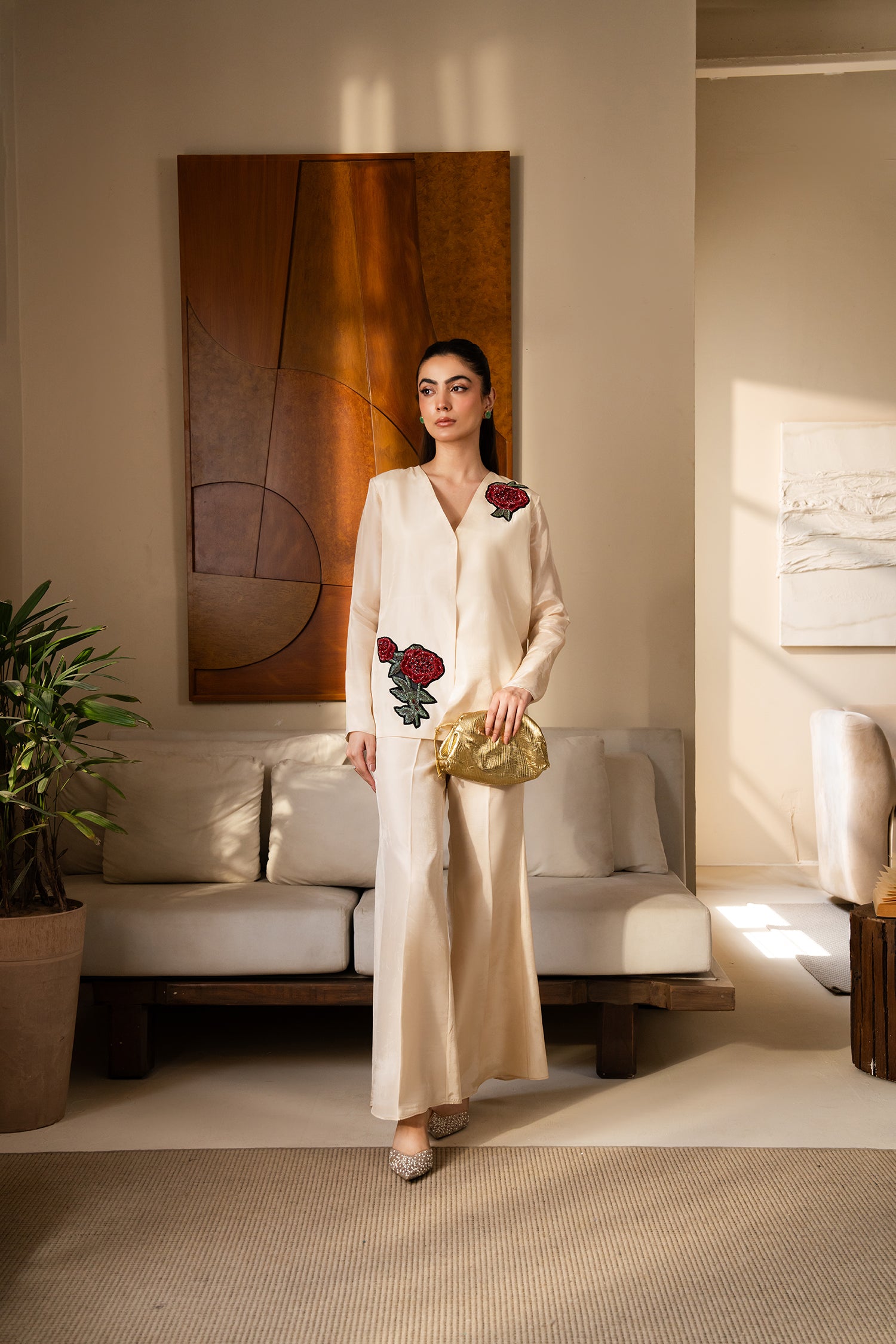 Beige Bloom