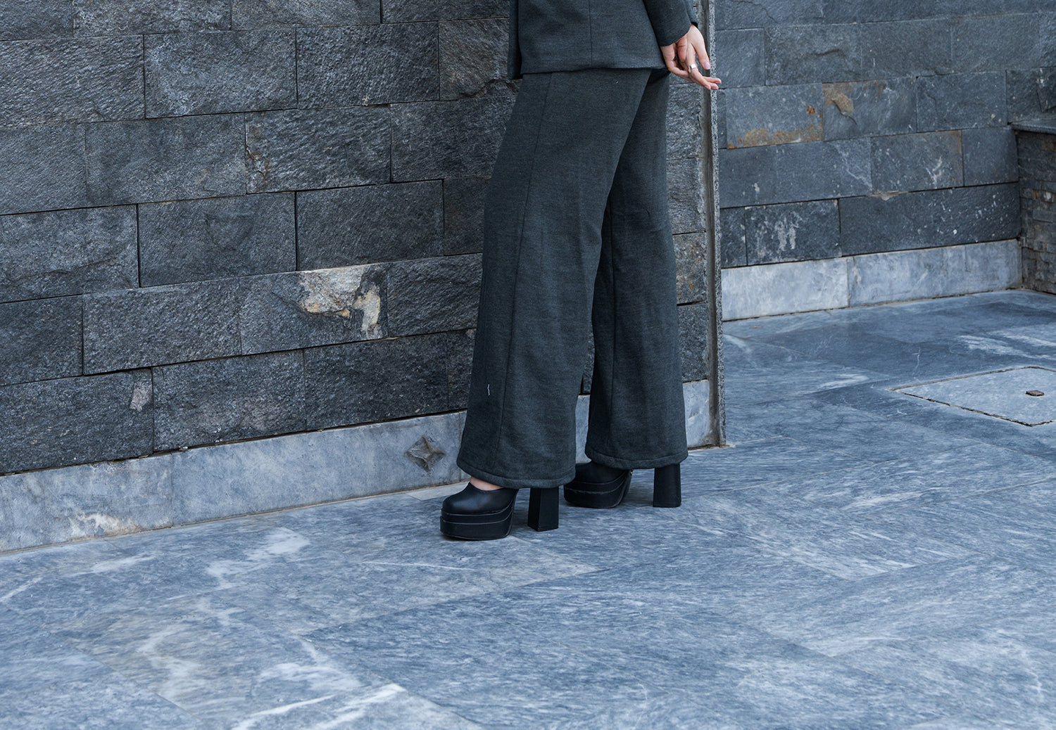 Carbon Calm Pants