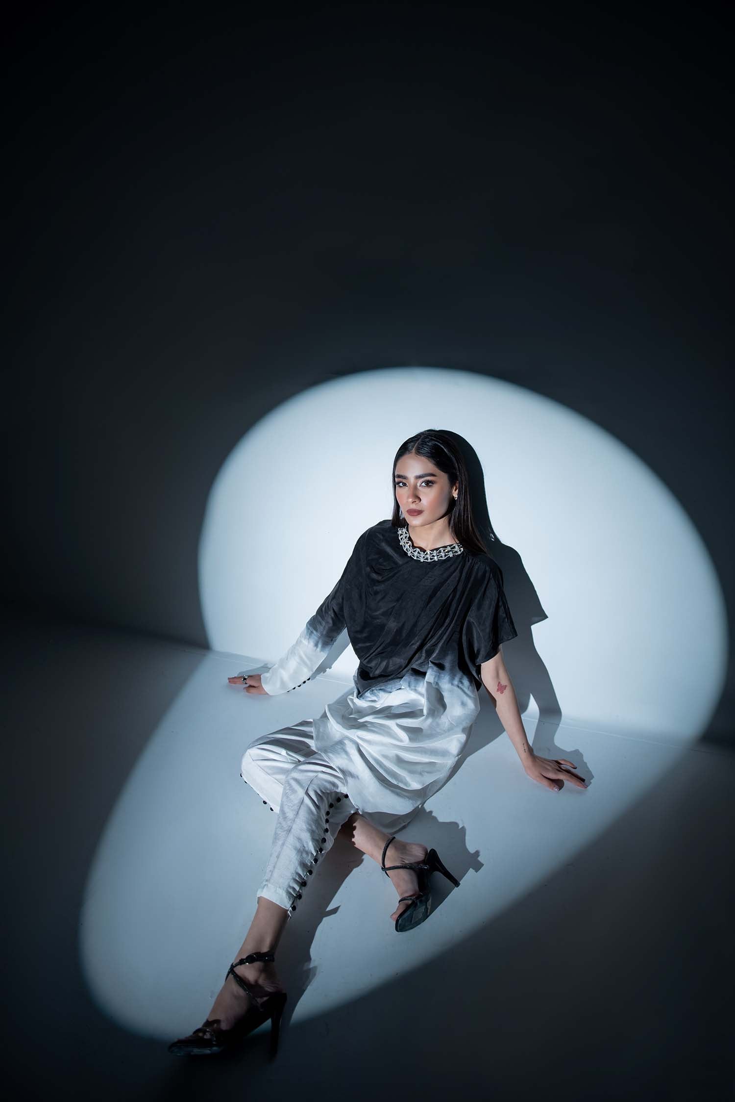 Monochrome Diamond Fusion